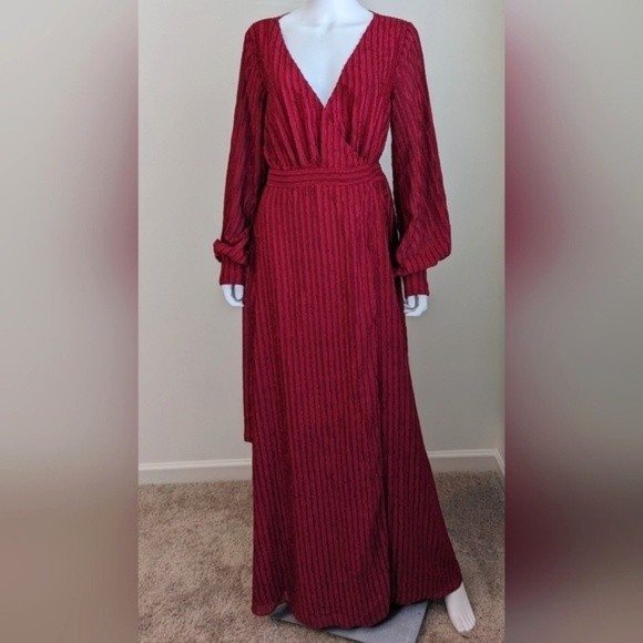 Fame and Partners NWT wrap dress red burgundy sheer texture stripe Rachel sz 10 - Picture 2 of 13
